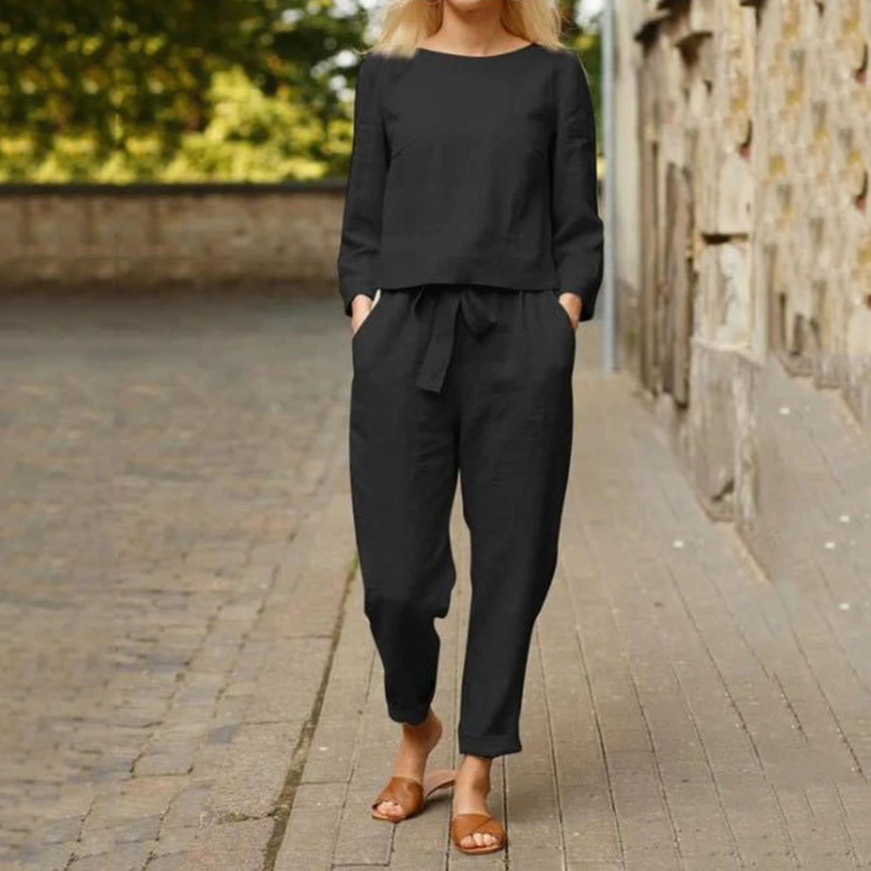 Stiletsett med Bluse og Bukser for Sommerstil
