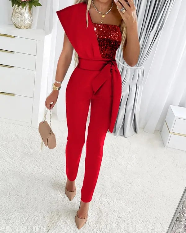 Elegant Damebuksedrakt med Unik Stil