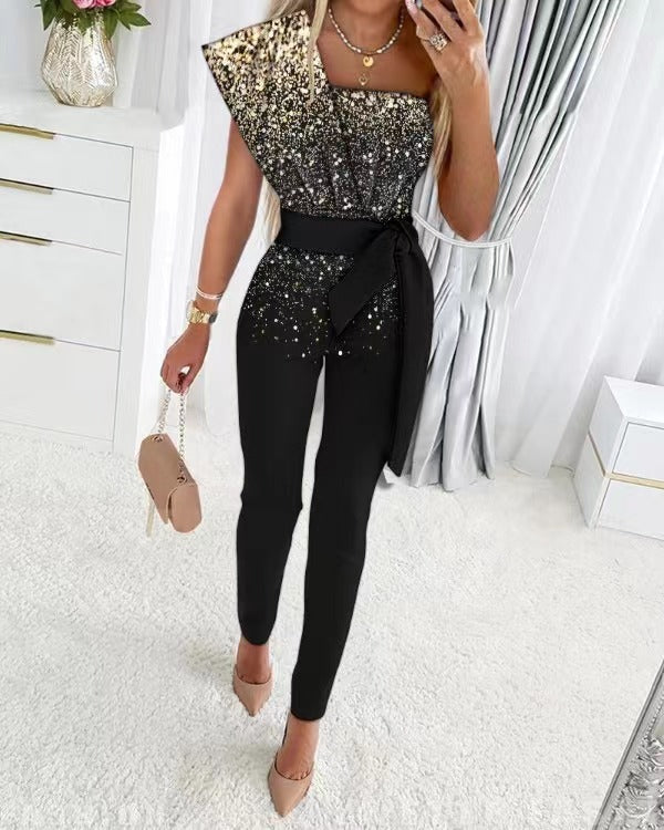 Elegant Damebuksedrakt med Unik Stil