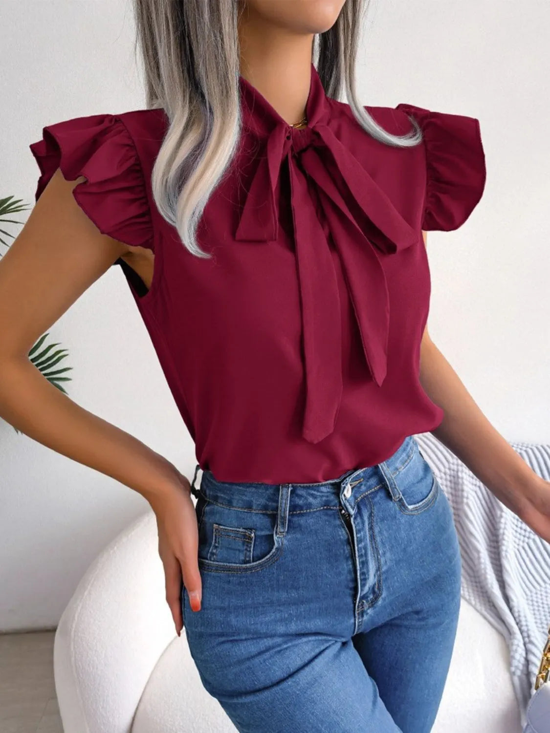 Liva | Damebluse med Volangerm og Sløyfe