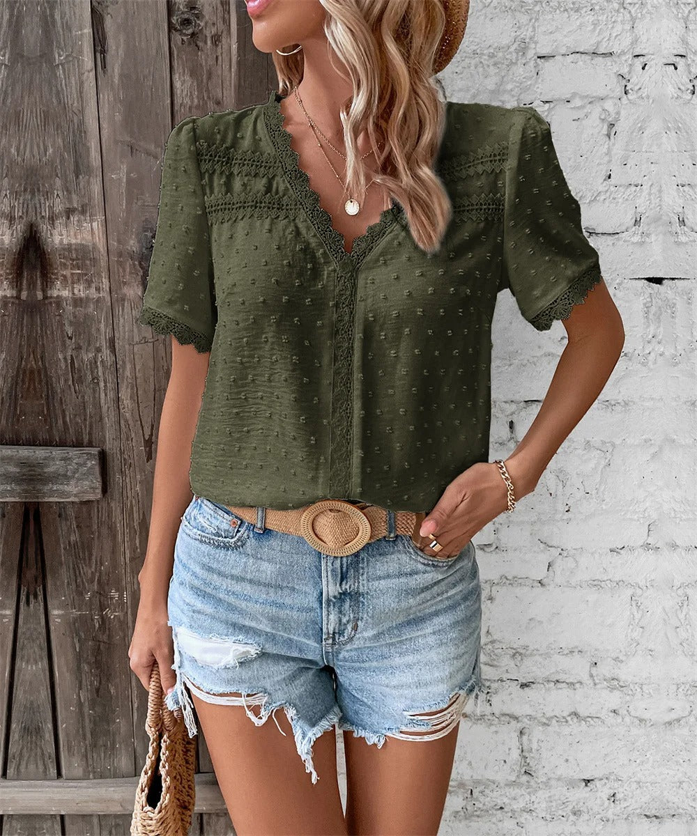 Alma | Bluse med Blondekant og Strukturdesign