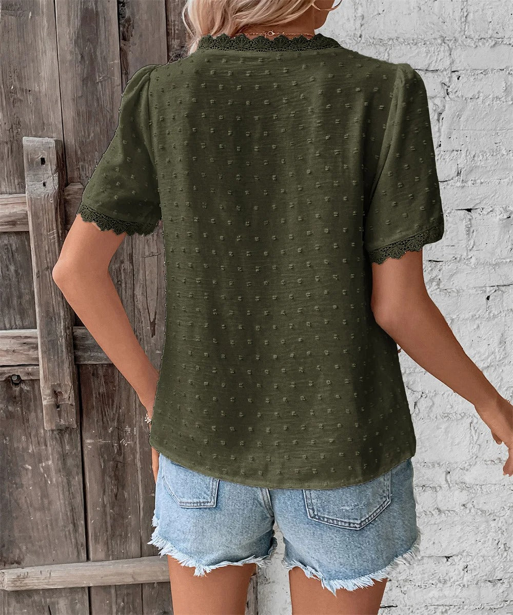 Alma | Bluse med Blondekant og Strukturdesign