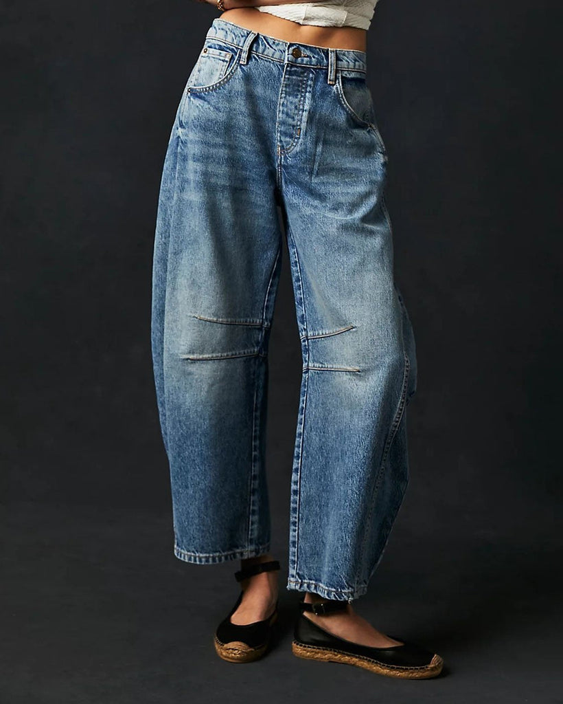 Damejeans med Rett Snitt og Mellomhøy Midje