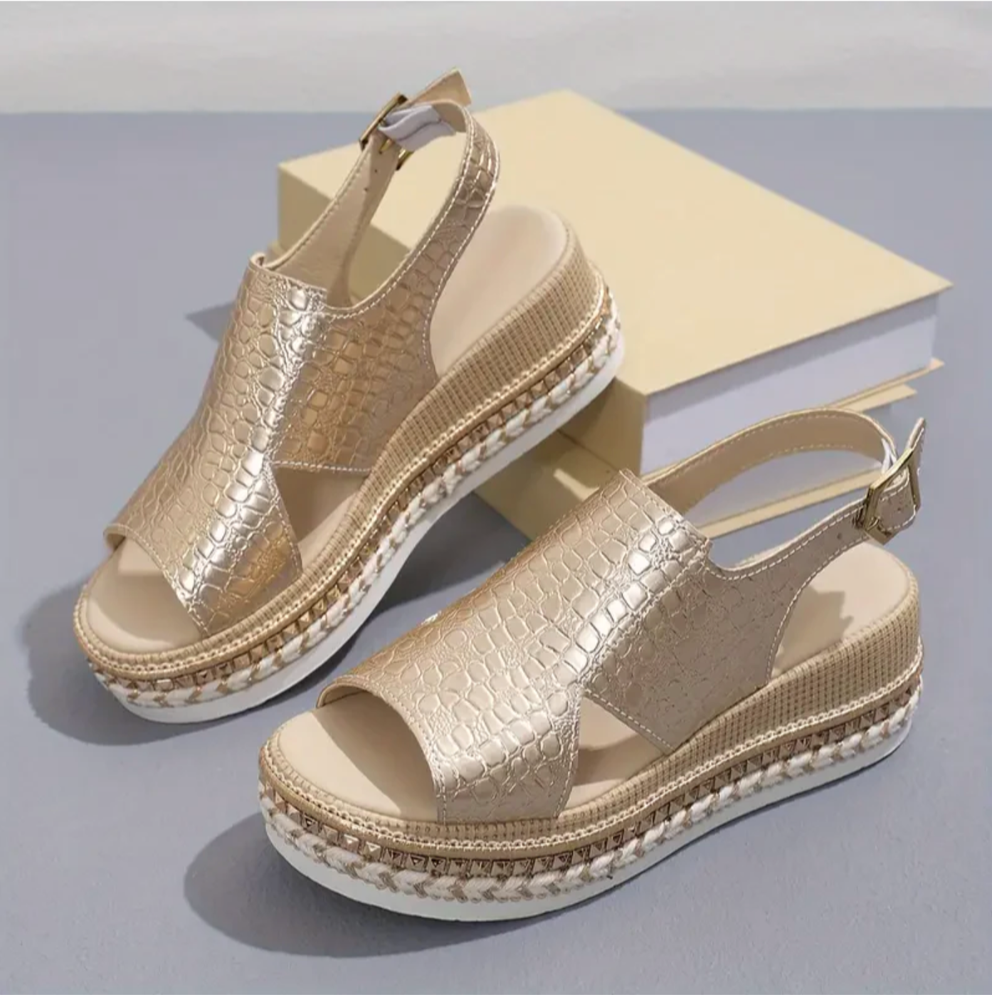 Dame Sandaler