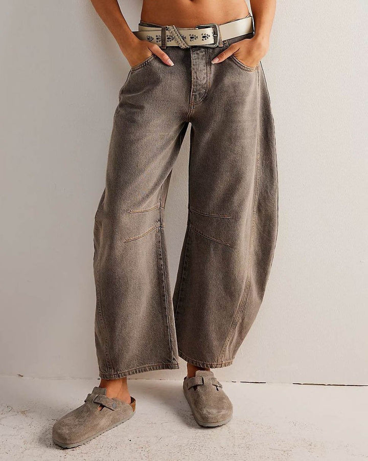Damejeans med Rett Snitt og Mellomhøy Midje